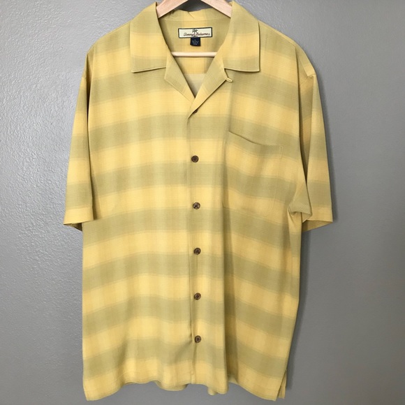 Tommy Bahama Other - Tommy Bahama SILK short sleeved button down Sz L